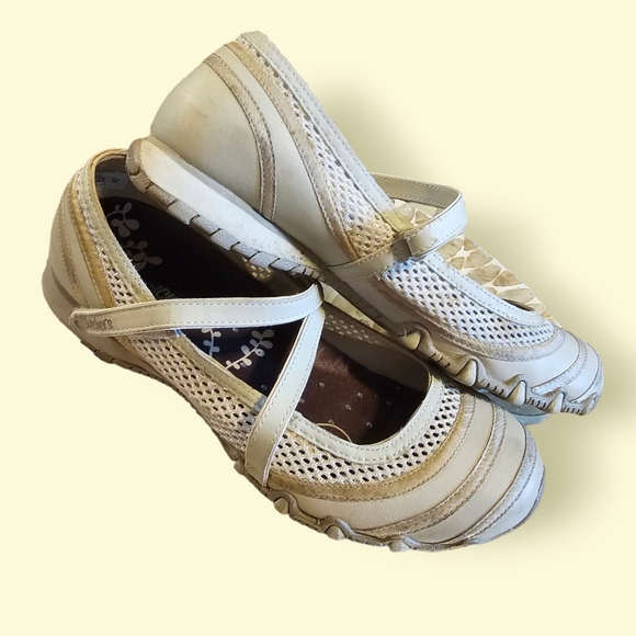 Skechers Leather and Textile Mary Janes Flats Shoes Size 8.5 - Picture 2 of 7